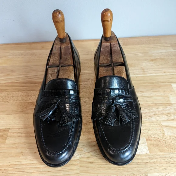 Magnanni | Shoes | Magnanni Tassel Loafers Sz 2 | Poshmark display picture 1